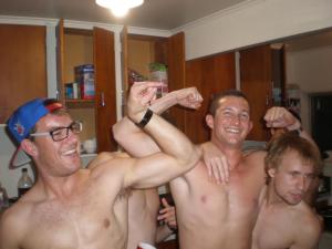 Snack pit 10 Shirts off